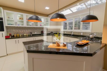 Casa à venda com 409m², 4 quartos e 2 vagasCozinha