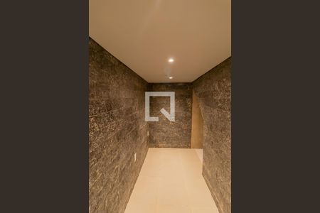 Casa à venda com 409m², 4 quartos e 2 vagasAdega