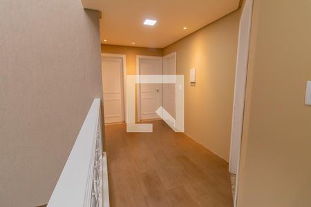 Casa à venda com 409m², 4 quartos e 2 vagasCorredor 
