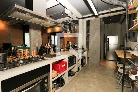 Cozinha de apartamento para alugar com 1 quarto, 80m² em Cerqueira César, São Paulo