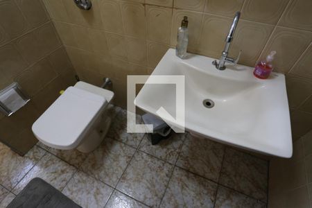 Casa à venda com 140m², 1 quarto e 3 vagasBanheiro
