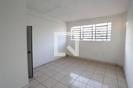 Casa à venda com 140m², 1 quarto e 3 vagasPrédio - 2º Andar/Com Divisórias