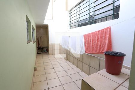 Casa à venda com 140m², 1 quarto e 3 vagasQuintal