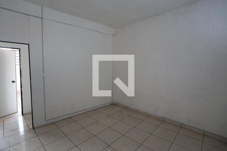 Casa à venda com 140m², 1 quarto e 3 vagasPrédio - 2º Andar/Com Divisórias