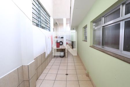 Casa à venda com 140m², 1 quarto e 3 vagasQuintal