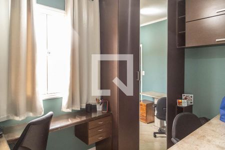 Casa à venda com 268m², 3 quartos e 6 vagasQuarto 2