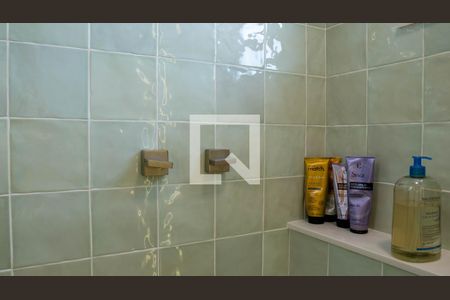 Apartamento à venda com 85m², 2 quartos e 1 vaga Apartamento à venda com 85m², 2 quartos e 1 vagaBanheiro