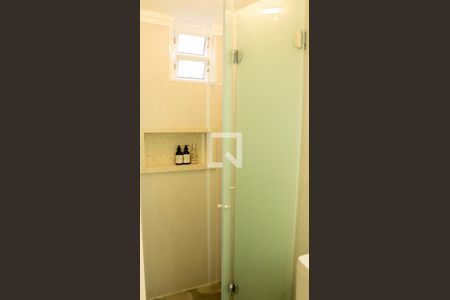 Apartamento à venda com 85m², 2 quartos e 1 vaga Apartamento à venda com 85m², 2 quartos e 1 vagaBanheiro de serviço