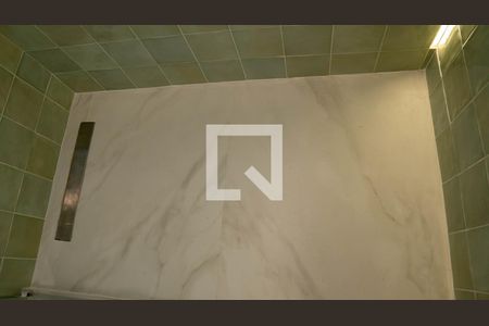 Apartamento à venda com 85m², 2 quartos e 1 vaga Apartamento à venda com 85m², 2 quartos e 1 vagaBanheiro