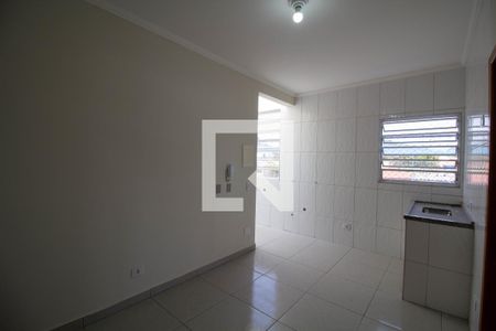 Sala/Cozinha de apartamento para alugar com 2 quartos, 44m² em Vila Jacuí, São Paulo