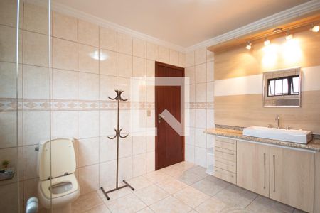 Casa à venda com 200m², 4 quartos e 6 vagas Casa à venda com 200m², 4 quartos e 6 vagasBanheiro da Suíte