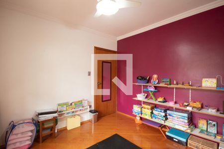 Casa à venda com 200m², 4 quartos e 6 vagas Casa à venda com 200m², 4 quartos e 6 vagasQuarto 2