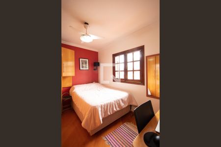 Casa à venda com 200m², 4 quartos e 6 vagas Casa à venda com 200m², 4 quartos e 6 vagasQuarto 3