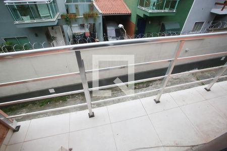 Casa à venda com 210m², 3 quartos e 2 vagas Casa à venda com 210m², 3 quartos e 2 vagasVaranda da Suíte