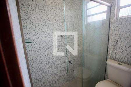 Casa à venda com 210m², 3 quartos e 2 vagas Casa à venda com 210m², 3 quartos e 2 vagasBanheiro Social