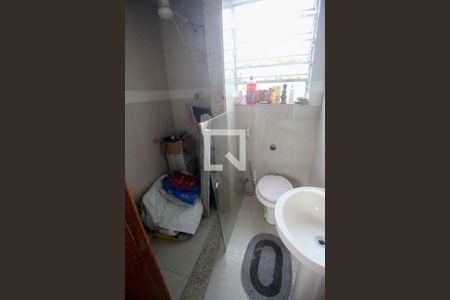 Casa à venda com 210m², 3 quartos e 2 vagas Casa à venda com 210m², 3 quartos e 2 vagasBanheiro 3