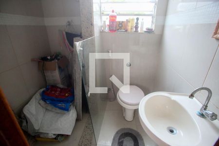 Casa à venda com 210m², 3 quartos e 2 vagas Casa à venda com 210m², 3 quartos e 2 vagasBanheiro 3