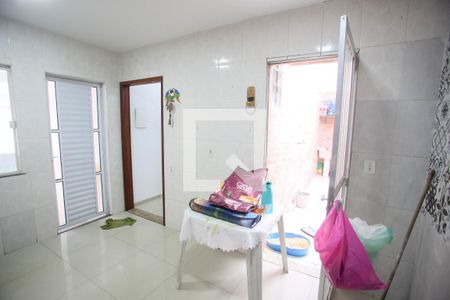 Casa à venda com 210m², 3 quartos e 2 vagas Casa à venda com 210m², 3 quartos e 2 vagasCozinha