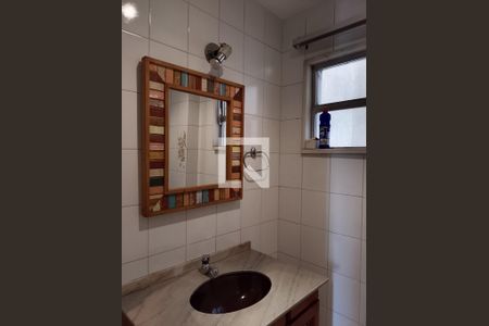 Apartamento à venda com 205m², 4 quartos e 3 vagas Apartamento à venda com 205m², 4 quartos e 3 vagasLavabo