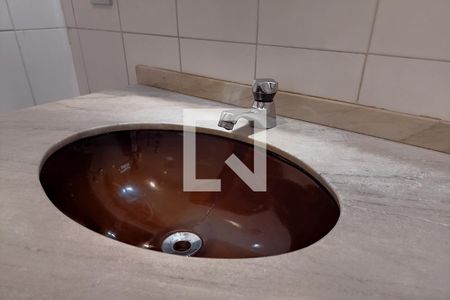 Apartamento à venda com 205m², 4 quartos e 3 vagas Apartamento à venda com 205m², 4 quartos e 3 vagasLavabo