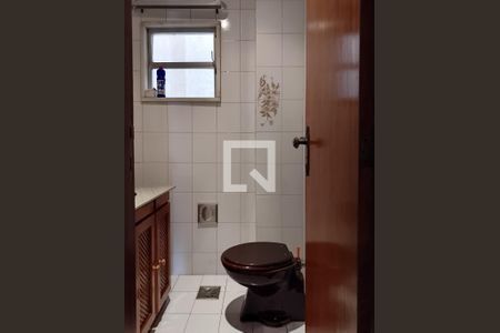 Apartamento à venda com 205m², 4 quartos e 3 vagas Apartamento à venda com 205m², 4 quartos e 3 vagasLavabo