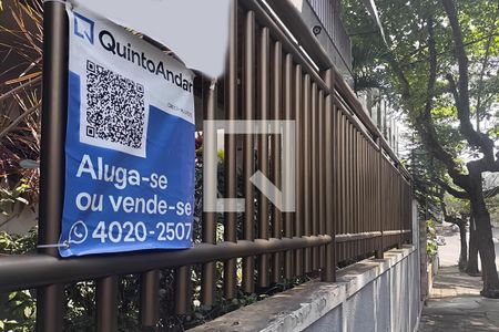 Apartamento à venda com 205m², 4 quartos e 3 vagas Apartamento à venda com 205m², 4 quartos e 3 vagasPlaca super setembro