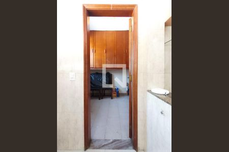 Apartamento à venda com 205m², 4 quartos e 3 vagas Apartamento à venda com 205m², 4 quartos e 3 vagasQuarto de Serviço