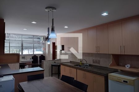 Apartamento à venda com 205m², 4 quartos e 3 vagas Apartamento à venda com 205m², 4 quartos e 3 vagasCozinha