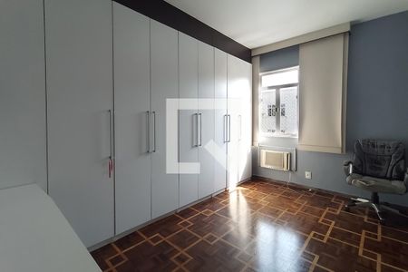 Apartamento à venda com 205m², 4 quartos e 3 vagas Apartamento à venda com 205m², 4 quartos e 3 vagasQuarto 4