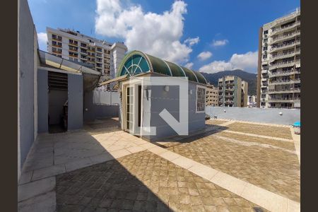 Apartamento à venda com 321m², 4 quartos e 2 vagasTerraço