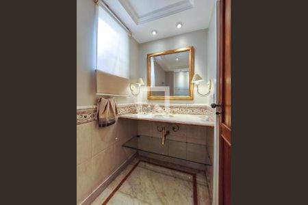 Apartamento à venda com 321m², 4 quartos e 2 vagasBanheiro Corredor