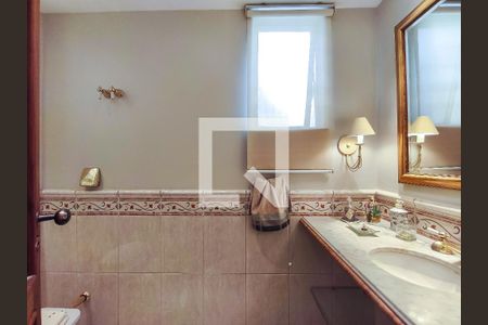 Apartamento à venda com 321m², 4 quartos e 2 vagasBanheiro Corredor