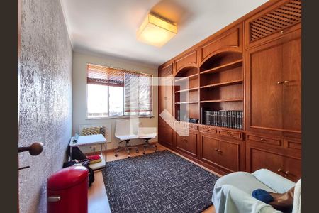 Apartamento à venda com 321m², 4 quartos e 2 vagasQuarto 1