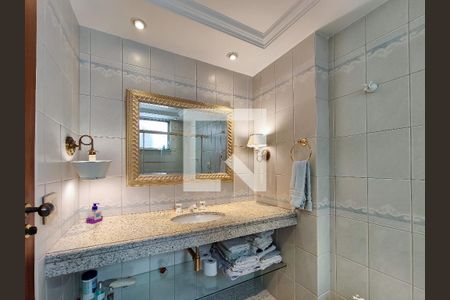 Apartamento à venda com 321m², 4 quartos e 2 vagasBanheiro Corredor