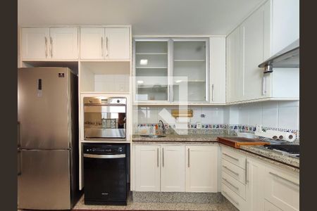 Apartamento à venda com 321m², 4 quartos e 2 vagasCozinha