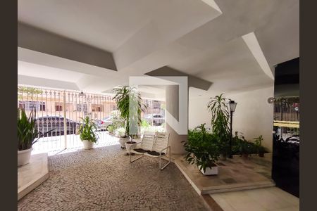 Apartamento à venda com 321m², 4 quartos e 2 vagasFachada e portaria