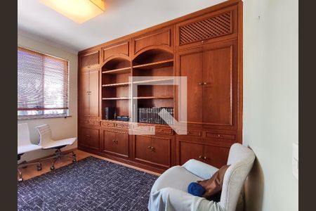 Apartamento à venda com 321m², 4 quartos e 2 vagasQuarto 1