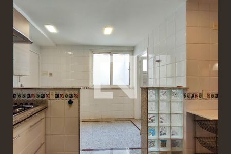 Apartamento à venda com 321m², 4 quartos e 2 vagasCozinha