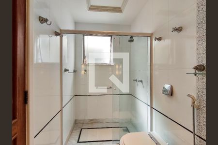 Apartamento à venda com 321m², 4 quartos e 2 vagasBanheiro da Suíte