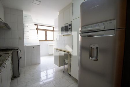 Apartamento à venda com 115m², 3 quartos e 2 vagasCozinha e Área de Serviço