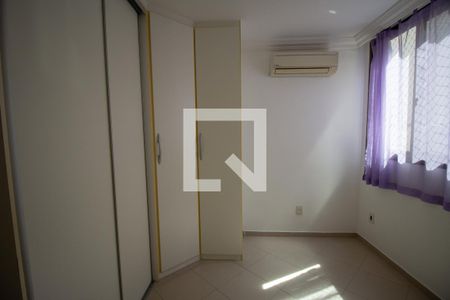 Apartamento à venda com 115m², 3 quartos e 2 vagasQuarto 2