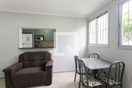 Sala de apartamento para alugar com 2 quartos, 55m² em Vila Sílvia, São Paulo