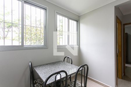 Sala de apartamento para alugar com 2 quartos, 55m² em Vila Sílvia, São Paulo