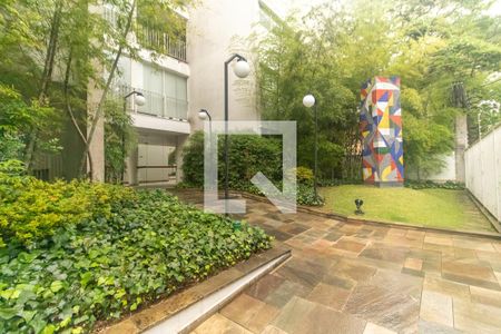 Apartamento à venda com 92m², 1 quarto e 3 vagas Apartamento à venda com 92m², 1 quarto e 3 vagasFachada e obra de Claudio Tozzi