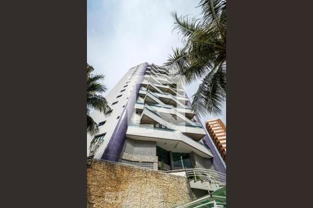 Apartamento à venda com 115m², 3 quartos e 3 vagas Apartamento à venda com 115m², 3 quartos e 3 vagasFachada