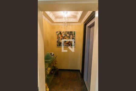 Apartamento à venda com 115m², 3 quartos e 3 vagas Apartamento à venda com 115m², 3 quartos e 3 vagasHall do elevador