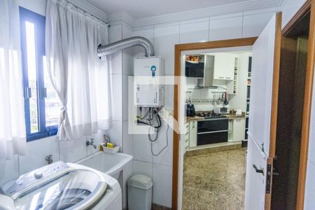 Apartamento à venda com 115m², 3 quartos e 3 vagas Apartamento à venda com 115m², 3 quartos e 3 vagasÁrea de Serviço