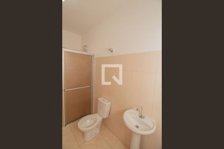 Banheiro de casa para alugar com 1 quarto, 22m² em Vila Zelina, São Paulo