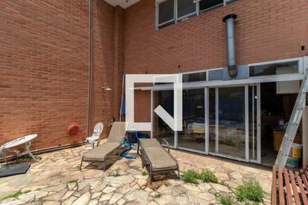 Casa à venda com 540m², 6 quartos e 6 vagas Casa à venda com 540m², 6 quartos e 6 vagasvaranda