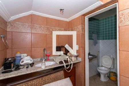Casa à venda com 540m², 6 quartos e 6 vagas Casa à venda com 540m², 6 quartos e 6 vagasBanheiro